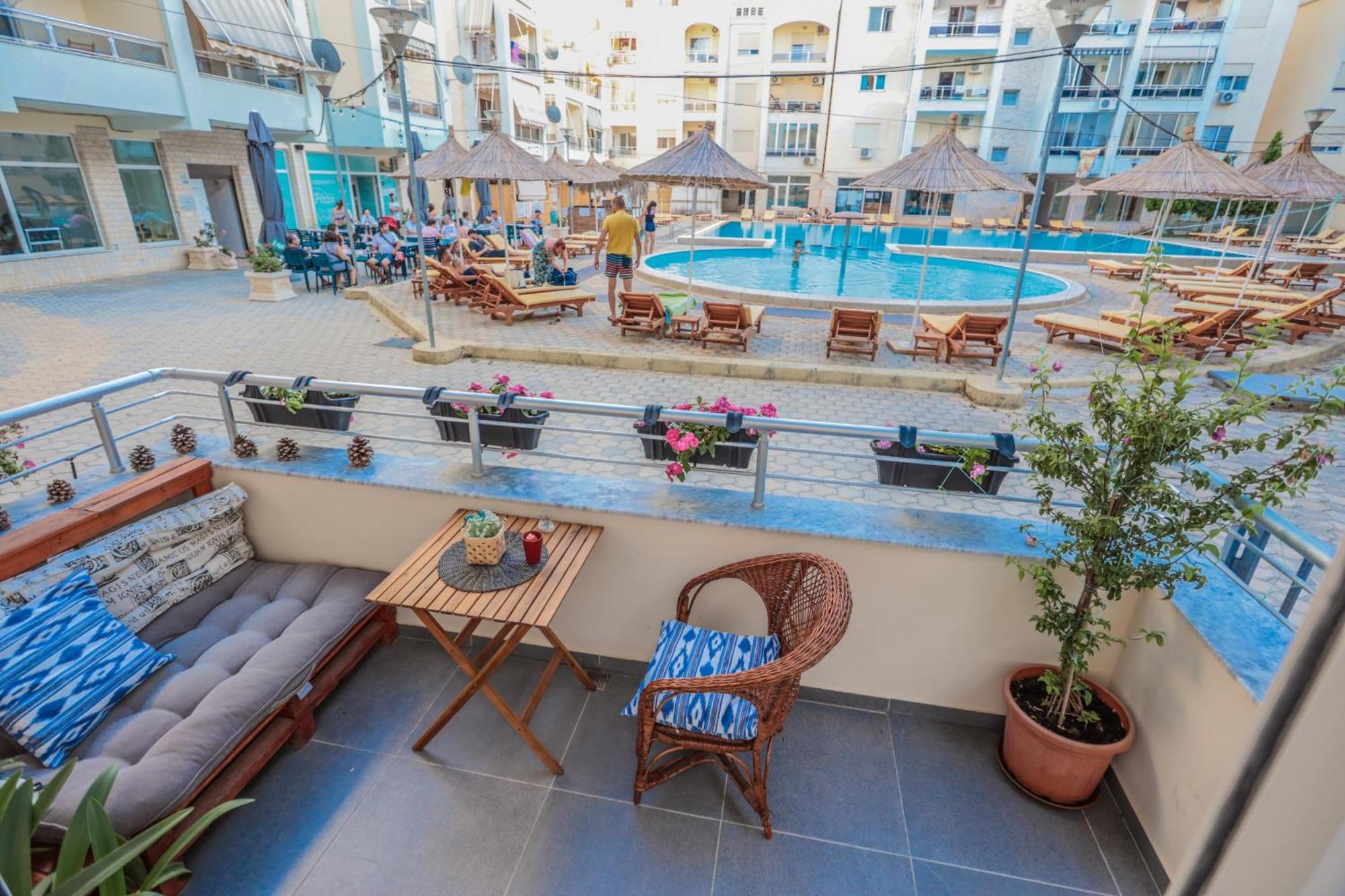 Costal Charm Апартаменти *