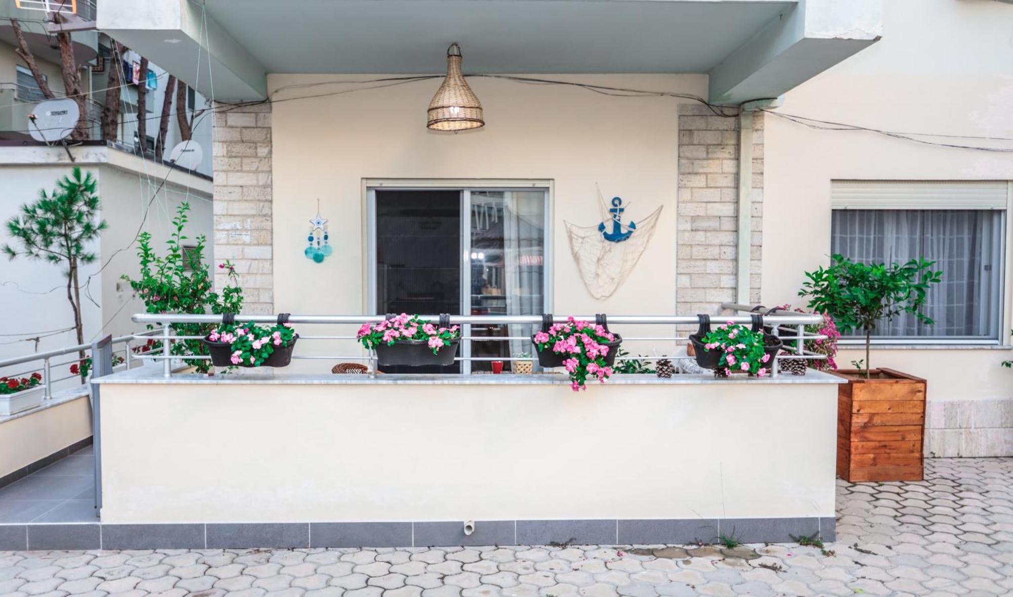 Апартаменти Costal Charm Голем